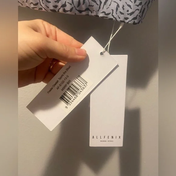 𝅺NEW With Tag Allfenix Zebra Print Sports Bra Size Small - Picture 2 of 4